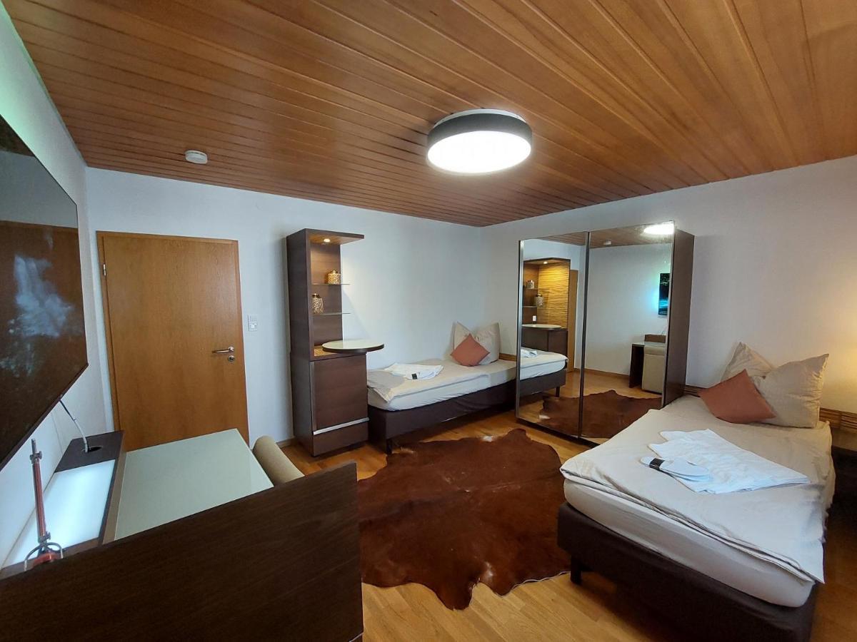Wohnambiente Apartman Selb Kültér fotó