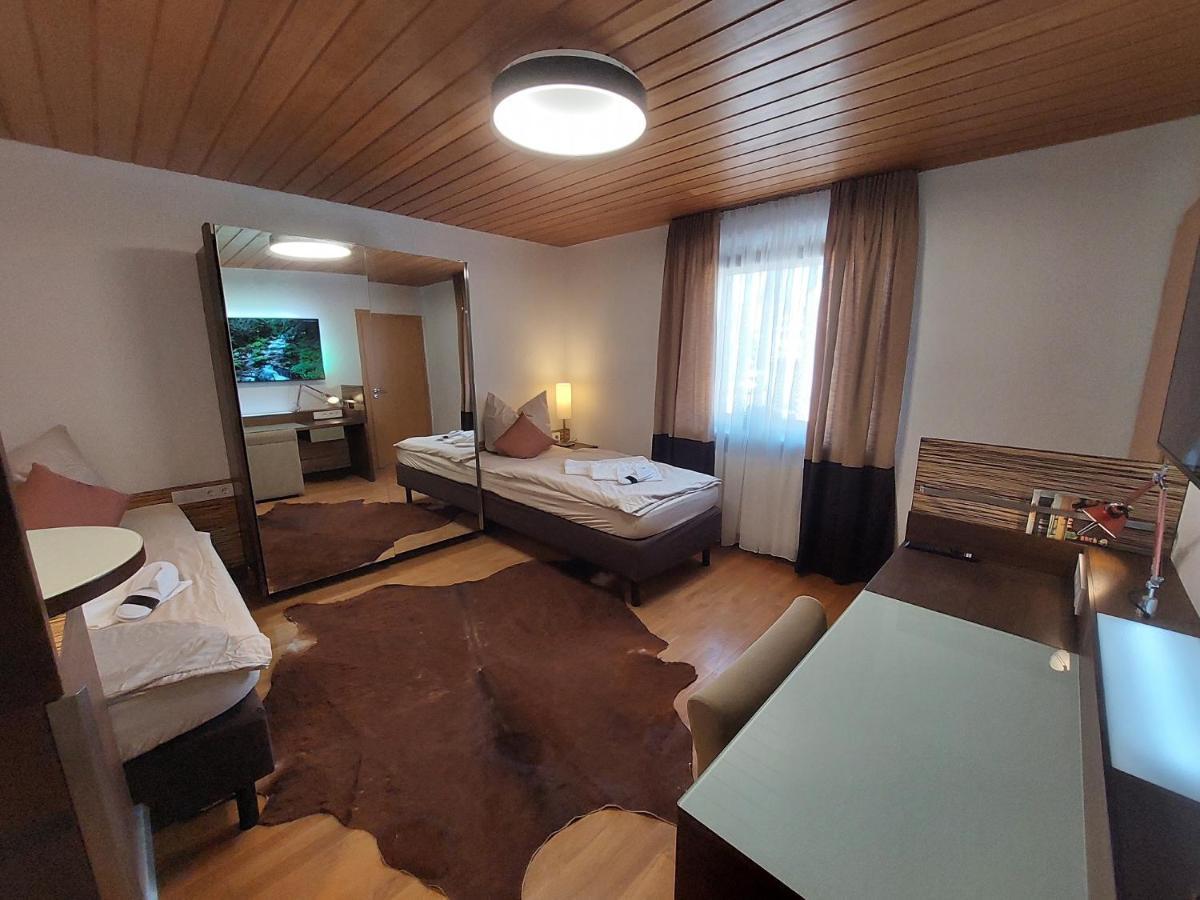 Wohnambiente Apartman Selb Kültér fotó