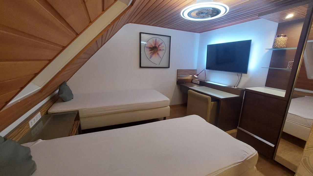 Wohnambiente Apartman Selb Kültér fotó