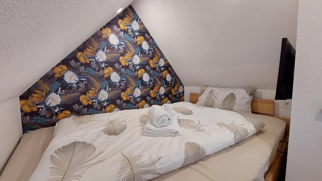 Wohnambiente Apartman Selb Kültér fotó